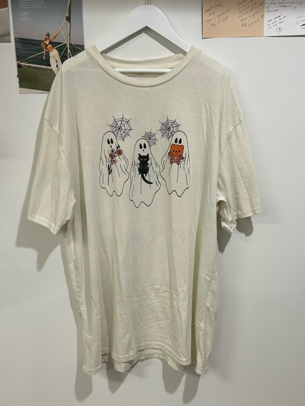 Cream Halloween Ghosts Graphic Tee